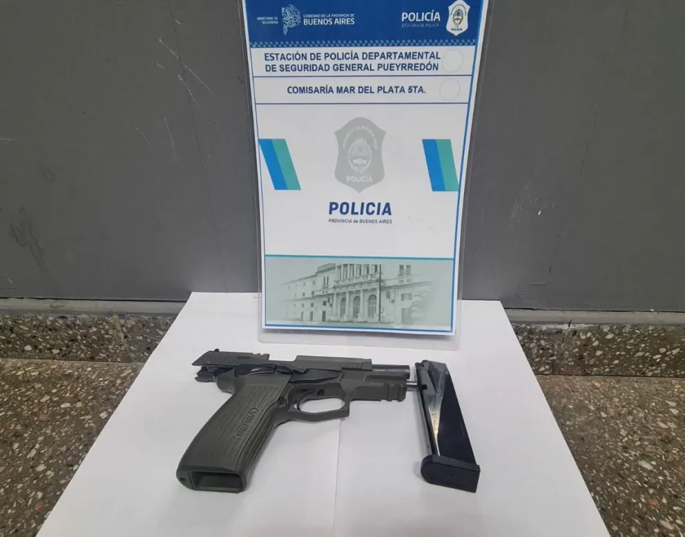 Detuvieron a un hombre que efectuaba disparos en la calle en el barrio Juramento