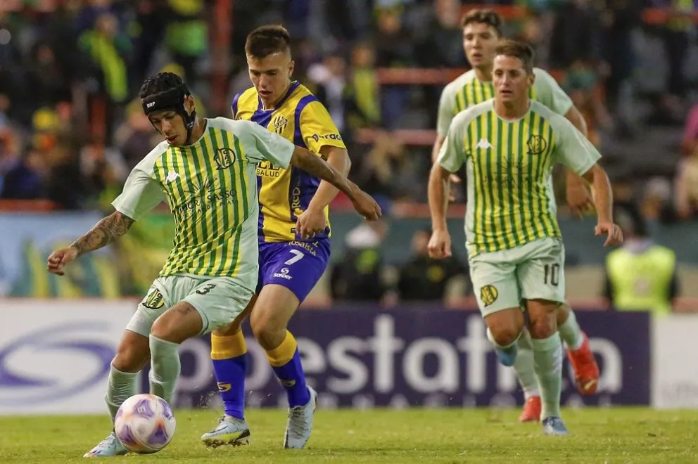 Aldosivi cayó en casa y pegó fuerte en el Tiburón