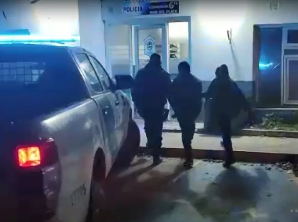 Trasladan a Batán a hombre que atacó a su pareja enfrente de su hijo