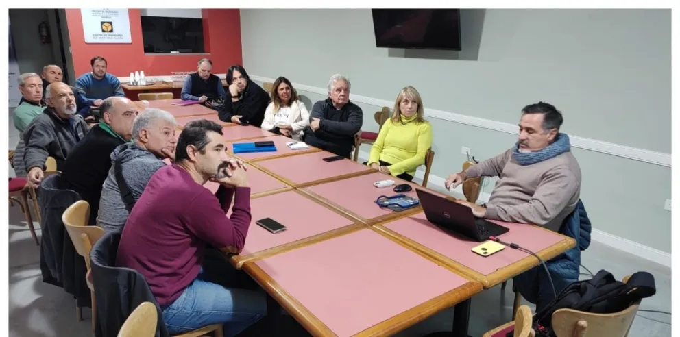 Ingenieros analizan impacto de la industria offshore