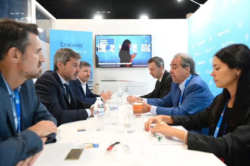 Lammens afirmó que el turismo genera empleo y "fortalece economías"