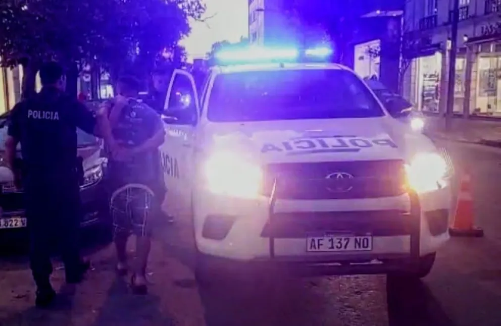 Trapito amenazó a un automovilista: le dijo que si no le daba plata le rompía el auto