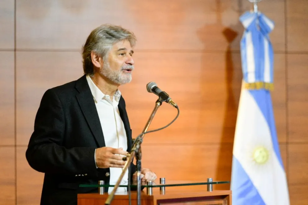 Filmus destacó la "enorme inversión" que significa para Mar del Plata el Centro de Estudios Marinos