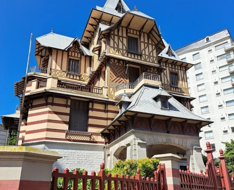 Muestra de obras pertenecientes al Concurso de Artes Visuales del Consejo Profesional de Agrimensura