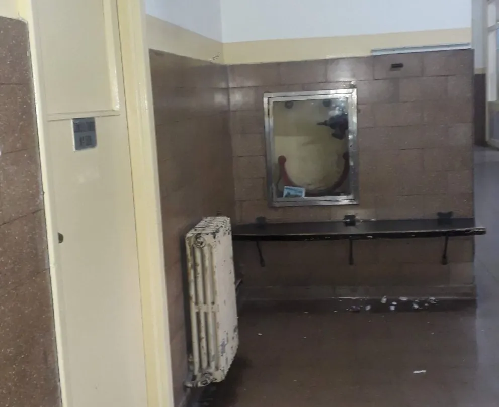 Pujato: "Estamos hablando de graves problemas en el hospital y le van a lavar la cara"