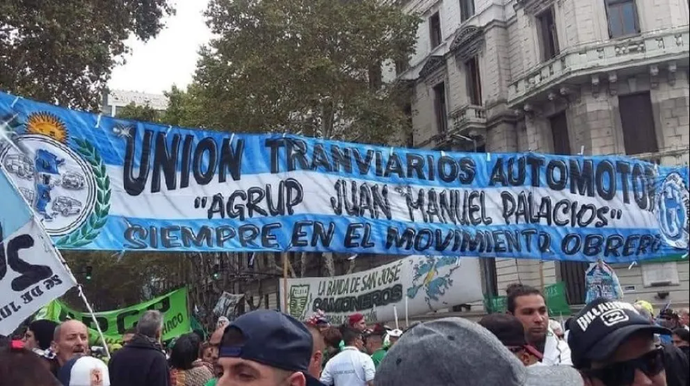 La Lista Azul de UTA amenaza con un nuevo paro para el viernes 19 para exigir la conducción del gremio