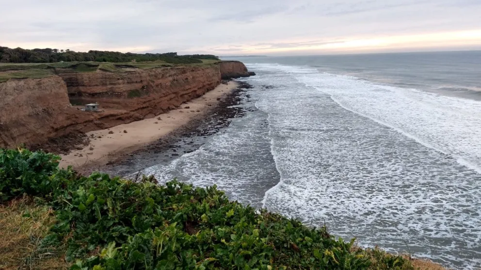 Prefectura Naval se suma a la búsqueda por mar de Tomás Montes frente a Barranca de los Lobos