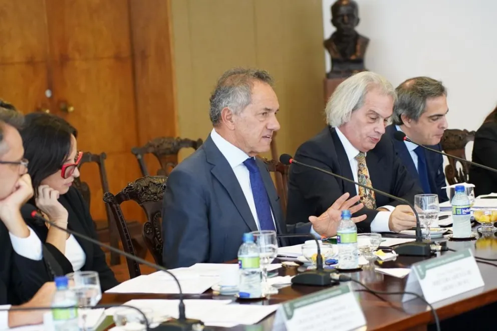 Scioli volvió a pedir por una PASO en el Frente de Todos