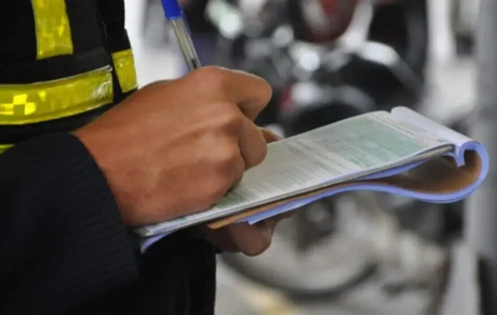 La Defensoría bonaerense pide que se pueda renovar la licencia de conducir pese a las multas