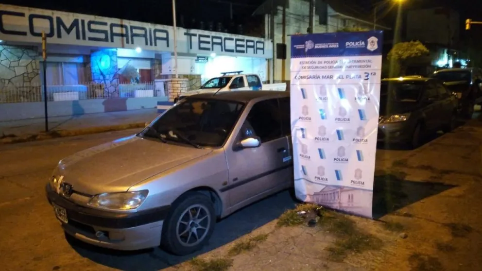 Barrio Termas Huinco: en operativo de control, secuestran Peugeot 306 vinculado a una estafa