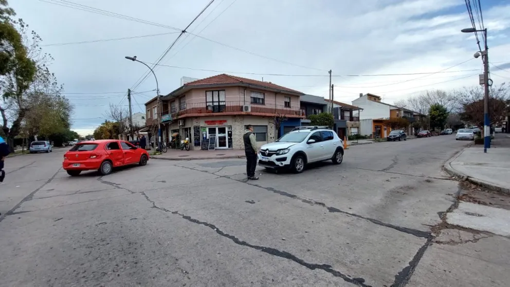 Violento choque entre dos vehículos en Italia y Peña dejó a una mujer lesionada
