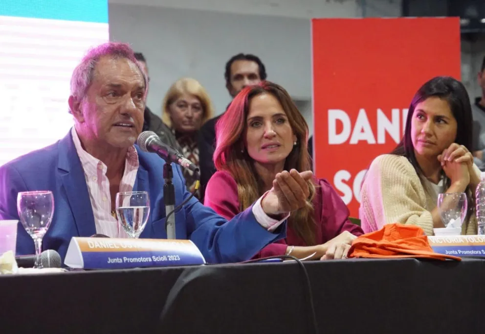 Scioli y Tolosa Paz encabezaron plenario de la Quinta Sección electoral en Mar del Plata