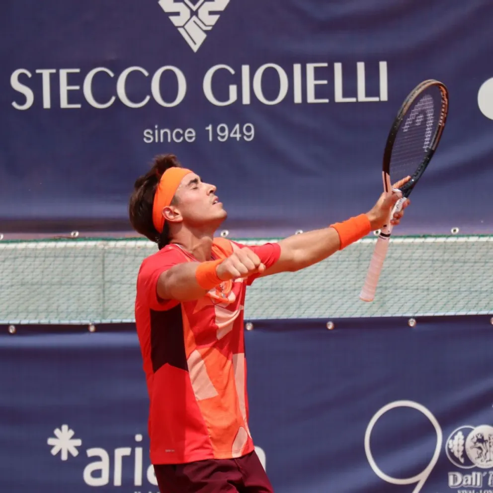 El tenista marplatense Francisco Comesaña fue campeón en Italia