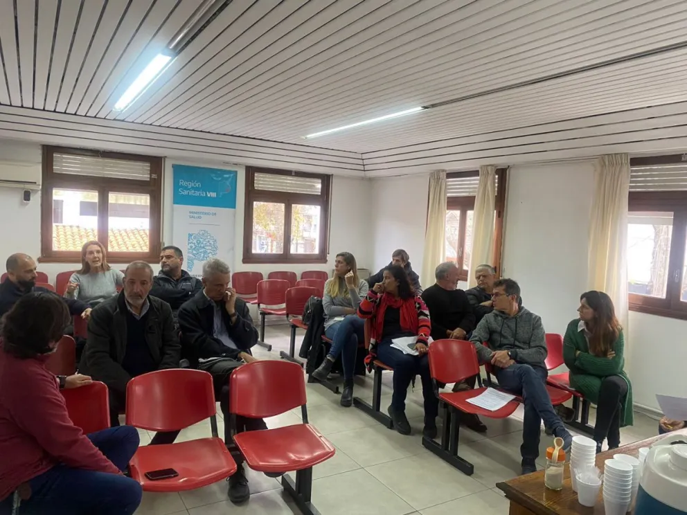 Autoridades de salud piden reforzar la atención en el nivel primario para que no se saturen las guardias 