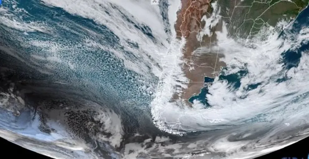 Pedro Mazza adelantó la llegada de aire polar con "algún chaparrón de nieve" en Mar del Plata