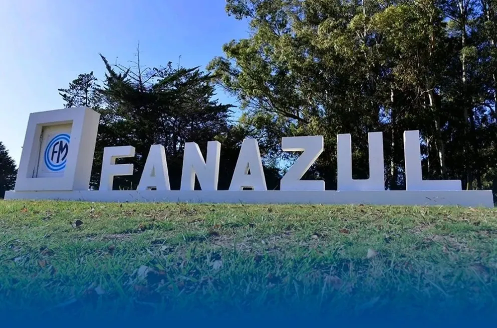 Fernández encabezó la reapertura de una importante fábrica militar